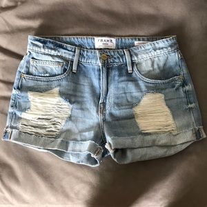Frame Le Grand Garcon Shorts distressed jean/denim